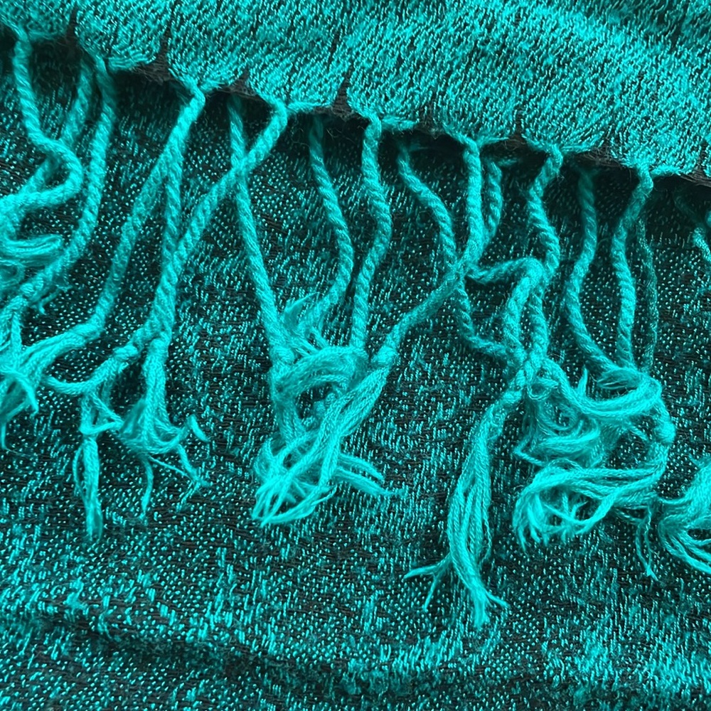Teal scarf - Picture 3 of 3